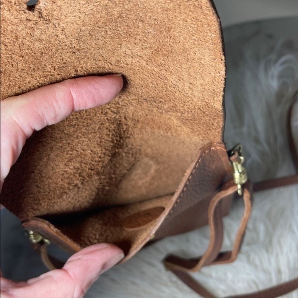 cell Phone Crossbody Bag Brown Pebbled Leather Stud Jesse & Co LN - Picture 5 of 7